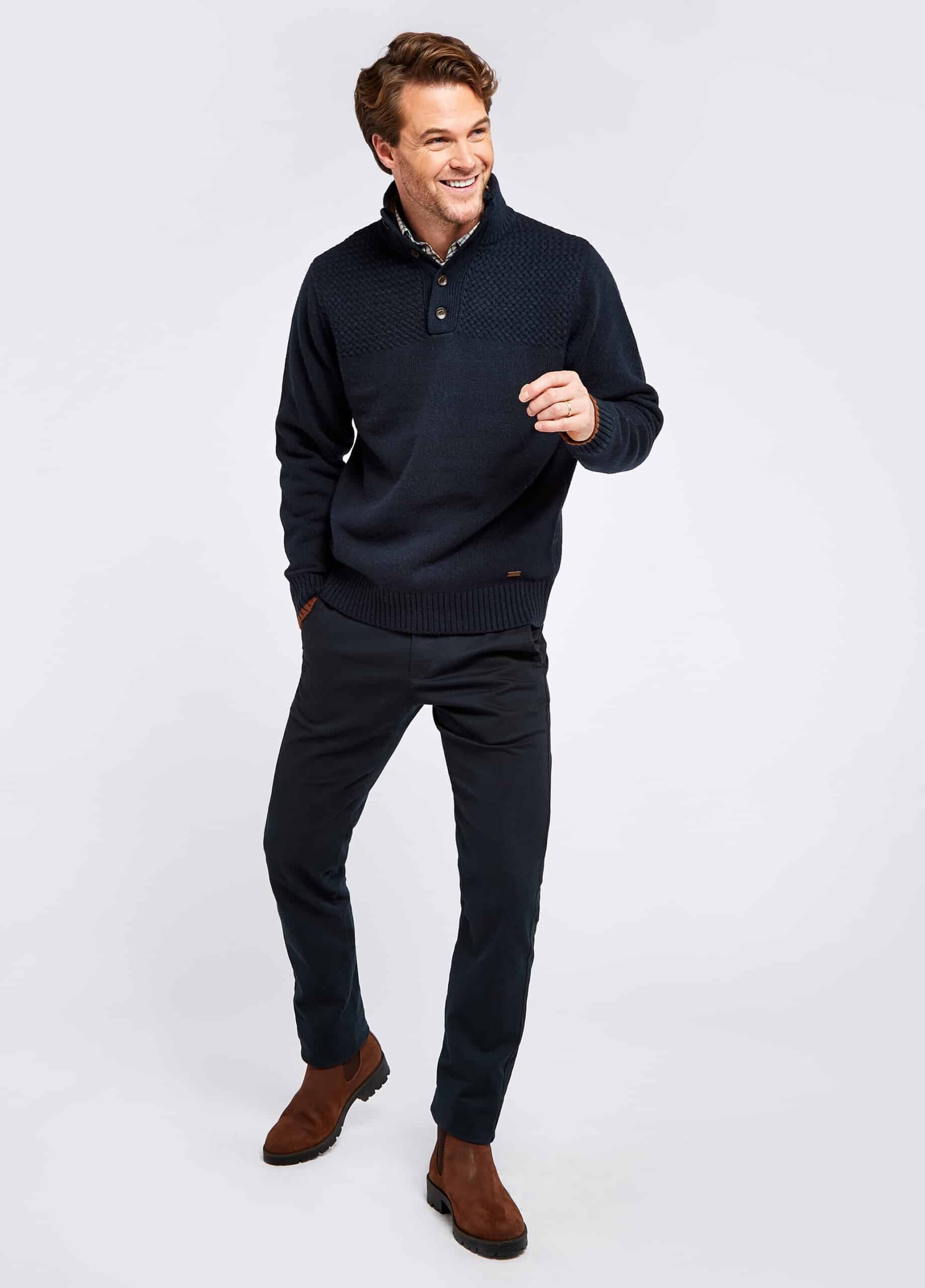 Roundwood Jumper in Navy