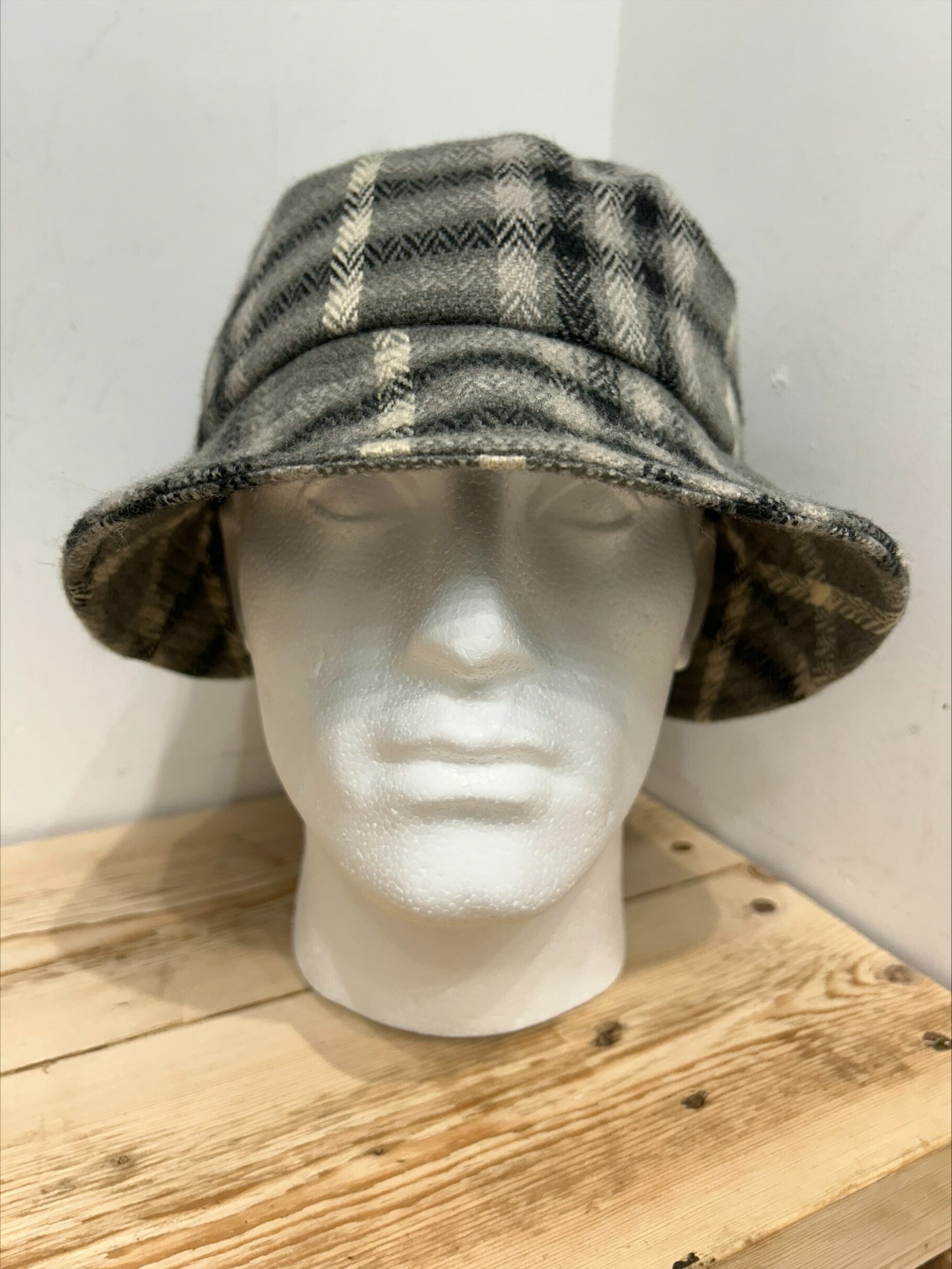 Manilla Bucket Hat in Dark Grey Check