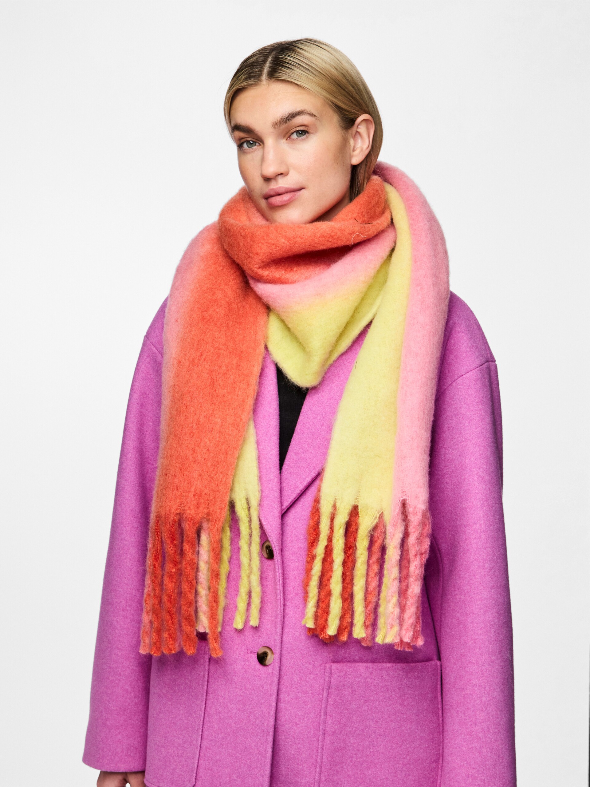 Nocelynnt Scarf – Tangerine Tango