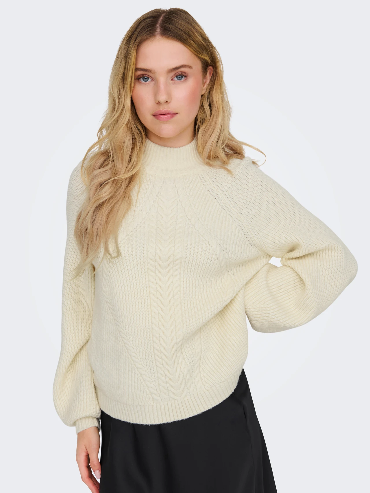 Katia Knitted Pullover – Cream